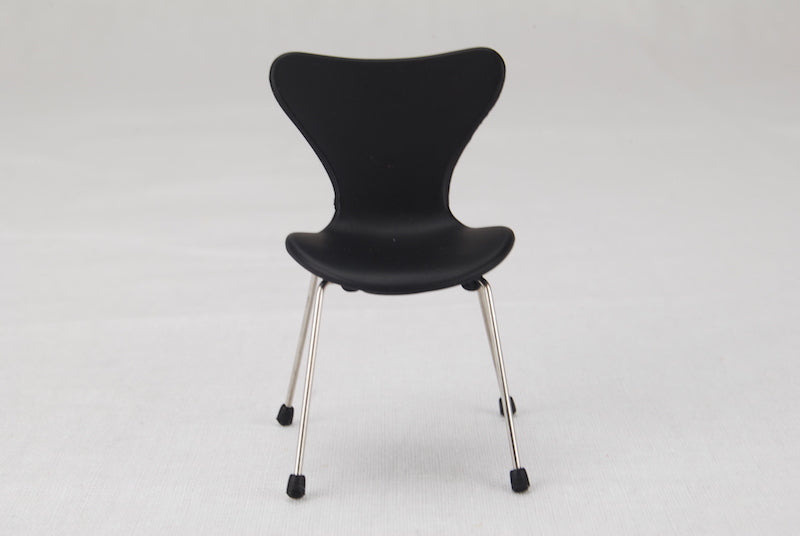 Minimii Arne Jacobsen Sjuan Stol Miniatyr Svart