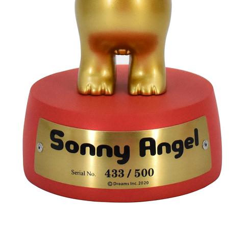 Sonny Angel Collector's Trophy Robbie Angel Gold