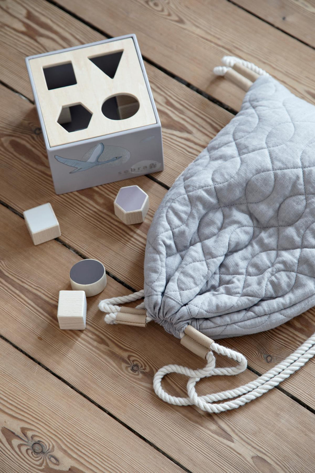 Sebra Wooden Shape Sorter Arctic Animals
